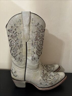 Corral Ladies Martina White Glitter Inlay Crystals boots size 6